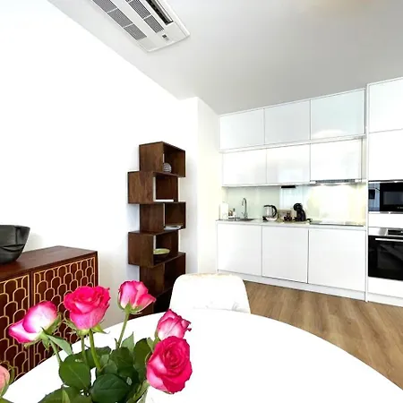 Matis 2 - Centrum アパート